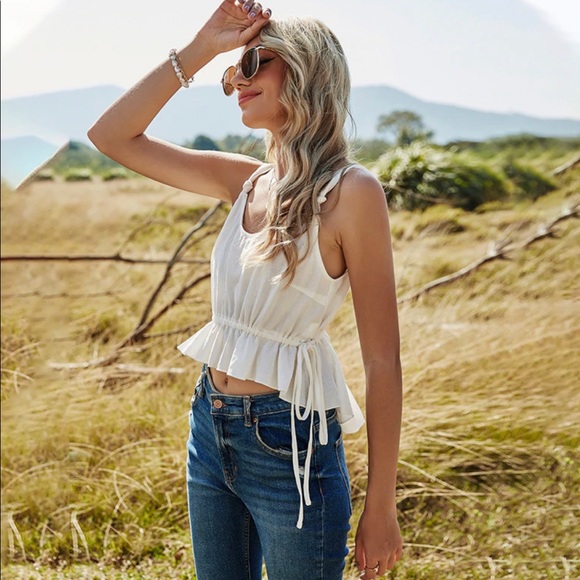 NWOT White Cropped Tank Top - Picture 1 of 2